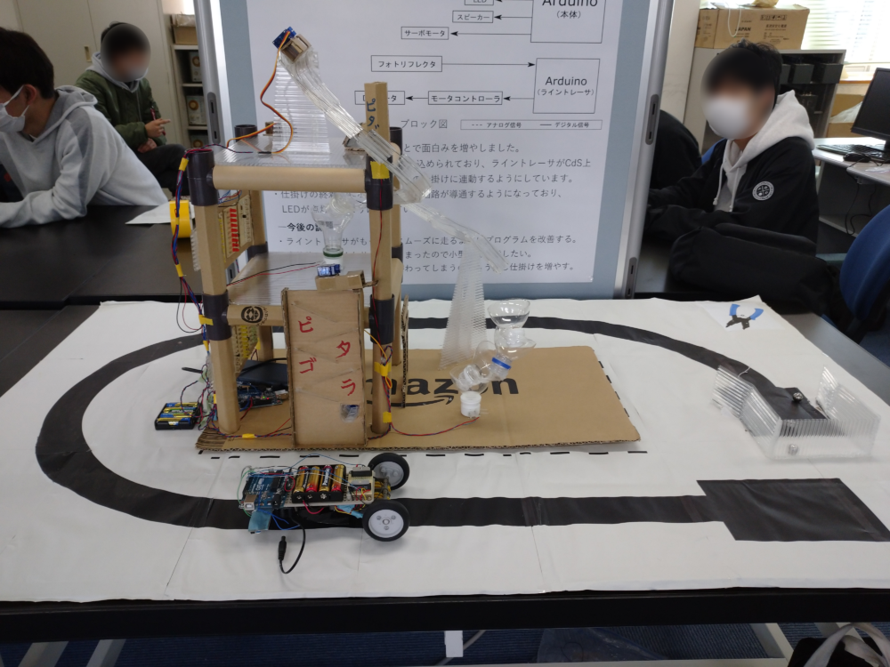 創造工学実験の様子。長野高専にとって目玉の実験となっています