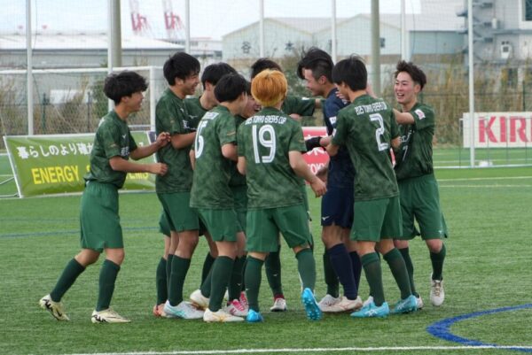 PK戦で勝利を飾った北海道選抜のメンバー