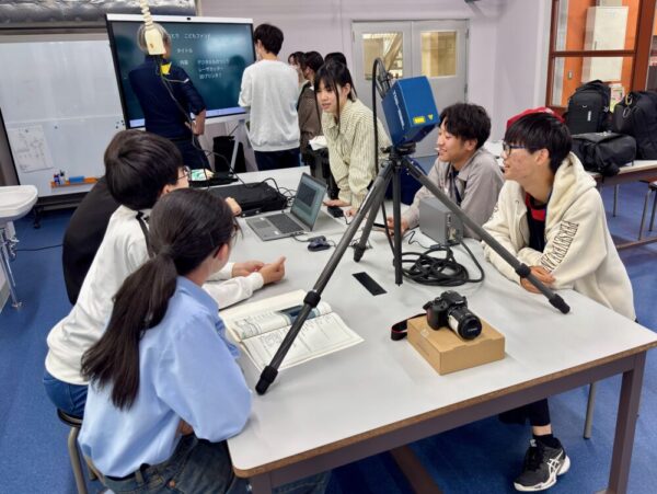 仙台高専「情報と創造コース」での学びの様子