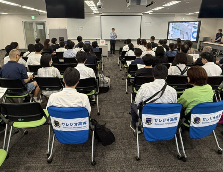 【現地レポート】日本の私立高専4校が集結した「第4回私立高専合同進学説明会」。参加者と主催者の声から振り返る！のサムネイル画像