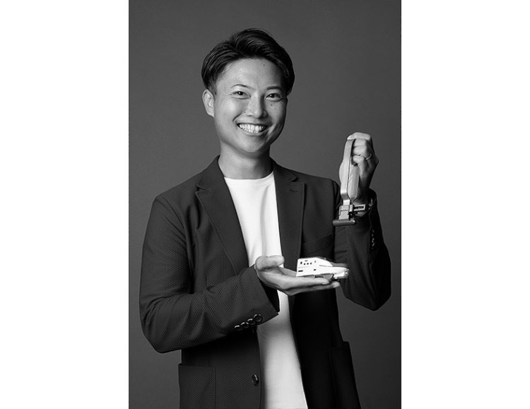 クライアントに「青春」を！ 鉄道で日本と世界をつなぐ起業家・TOBIさんの熱き人生のサムネイル画像