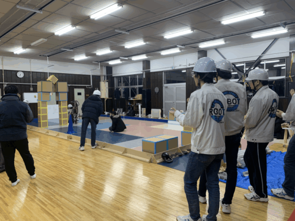 学内での練習の様子