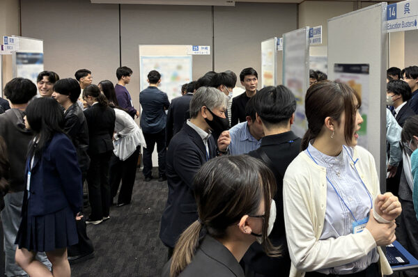 ポスター発表の様子