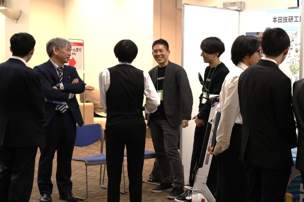 協賛企業(プラチナ):本田技研工業株式会社様のブースの様子