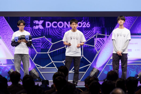 豊田高専「Kanro AI」によるプレゼンテーションの様子